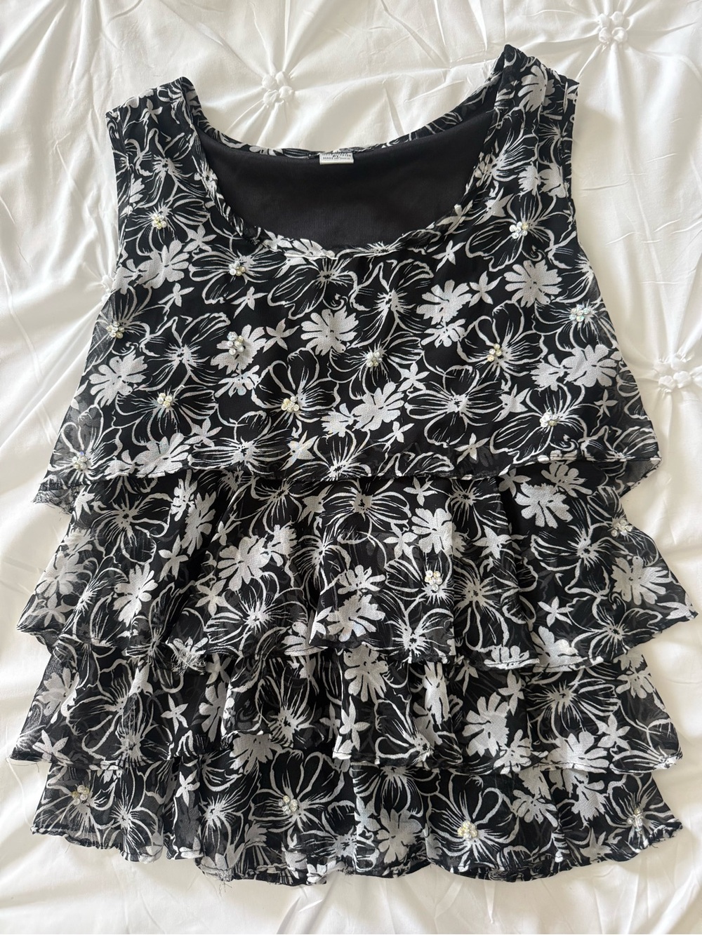 Signature Black & White Floral Tiered Ruffle Camisole